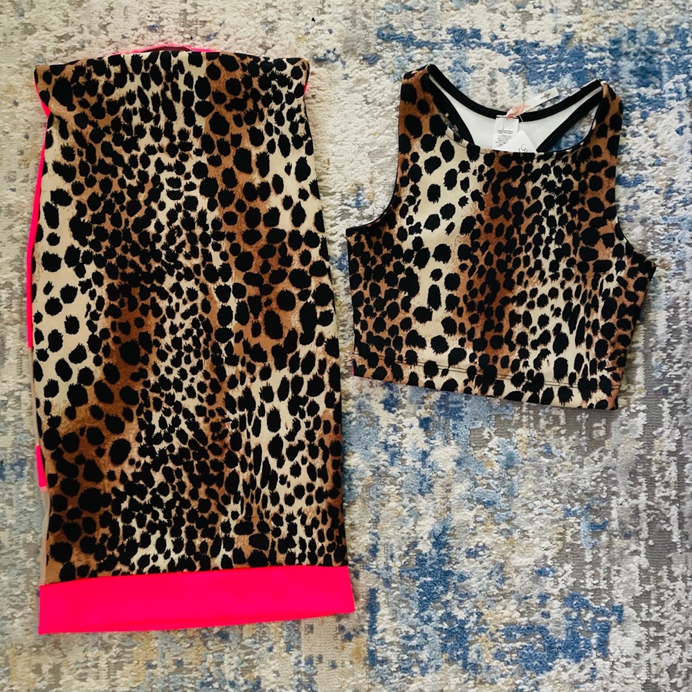 Leopard print Crop top and pencil skirt set